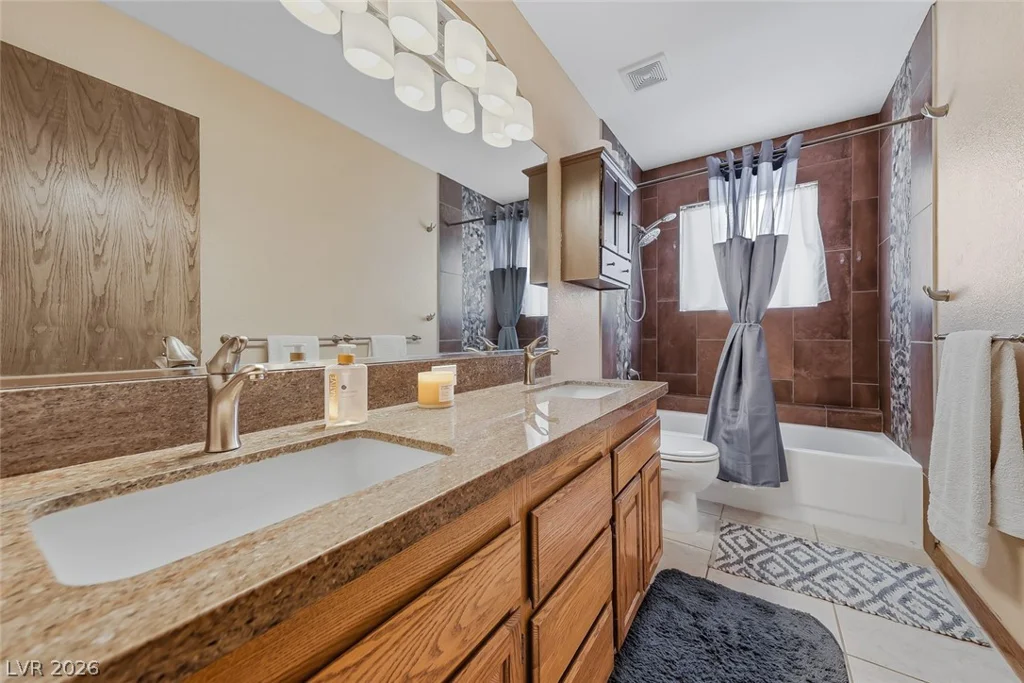 8645 Bright Angel, Las Vegas, NV 89149
