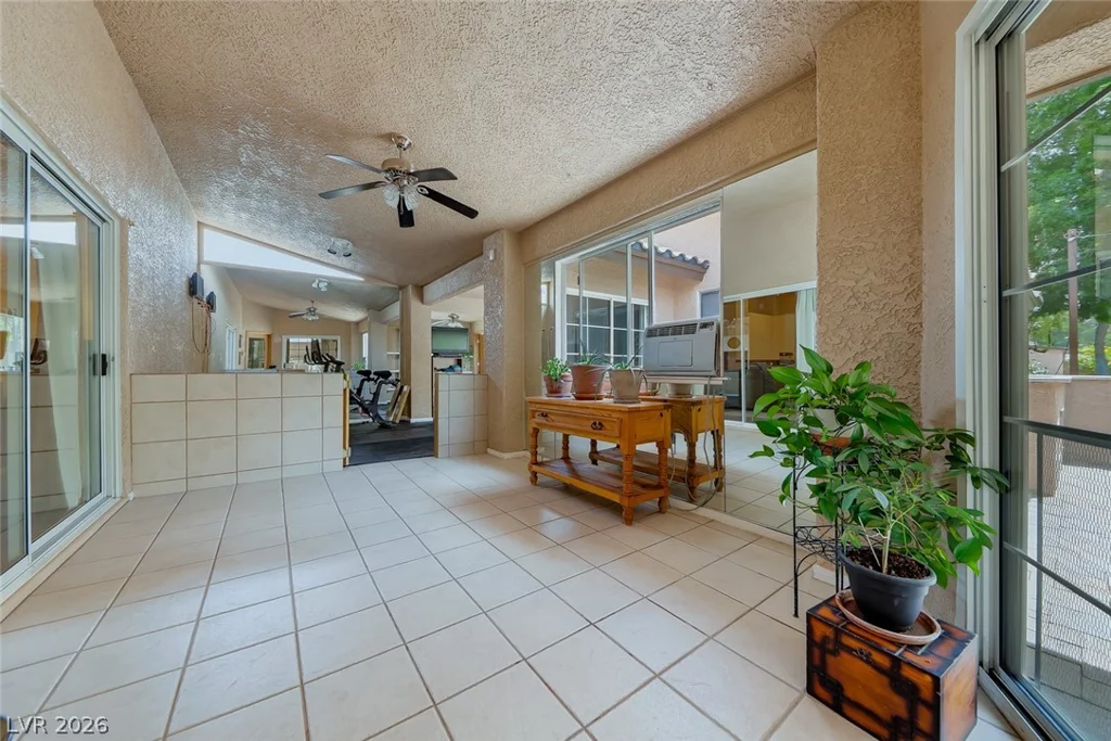8645 Bright Angel, Las Vegas, NV 89149