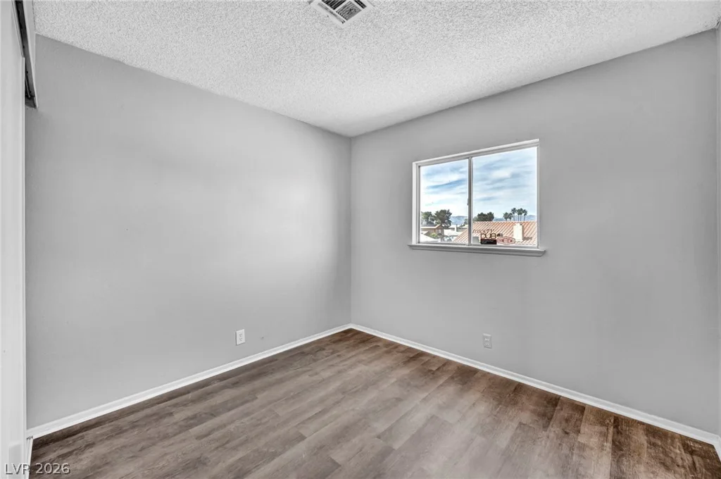 6196 Owens, Las Vegas, NV 89110