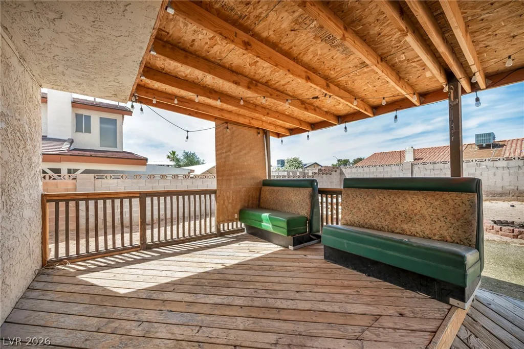 6196 Owens, Las Vegas, NV 89110