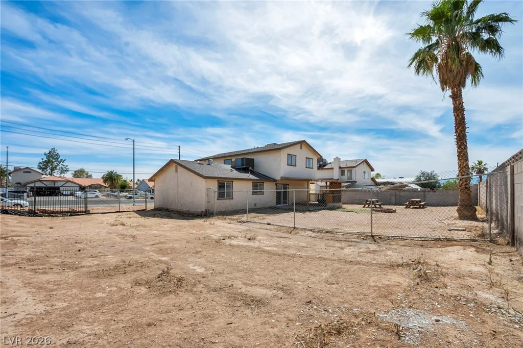 6196 Owens, Las Vegas, NV 89110