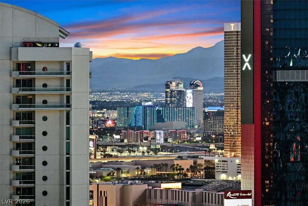 222 Karen, Las Vegas, NV 89109