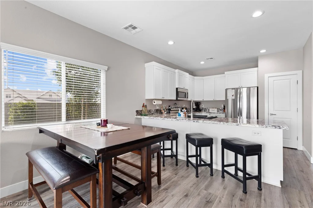 1583 Mazuma, Logandale, NV 89021
