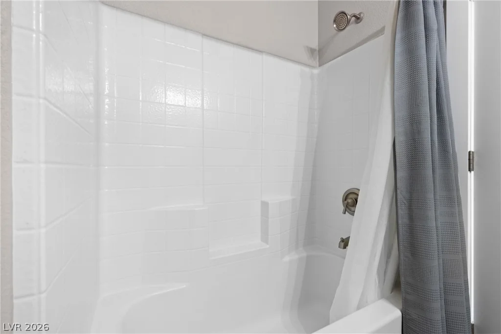1583 Mazuma, Logandale, NV 89021