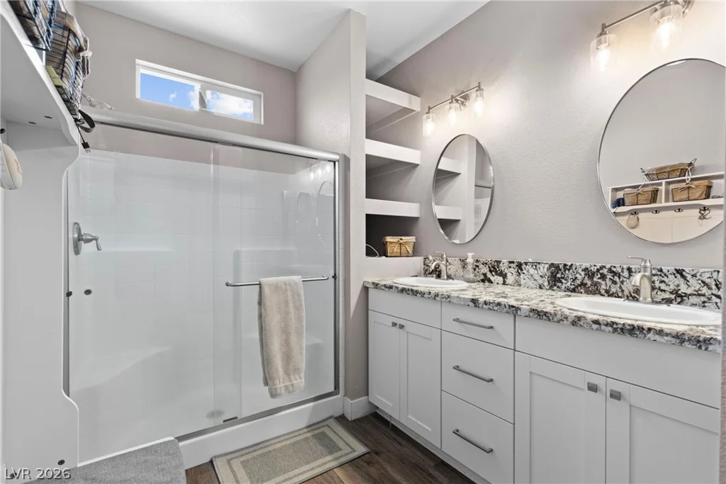 1583 Mazuma, Logandale, NV 89021