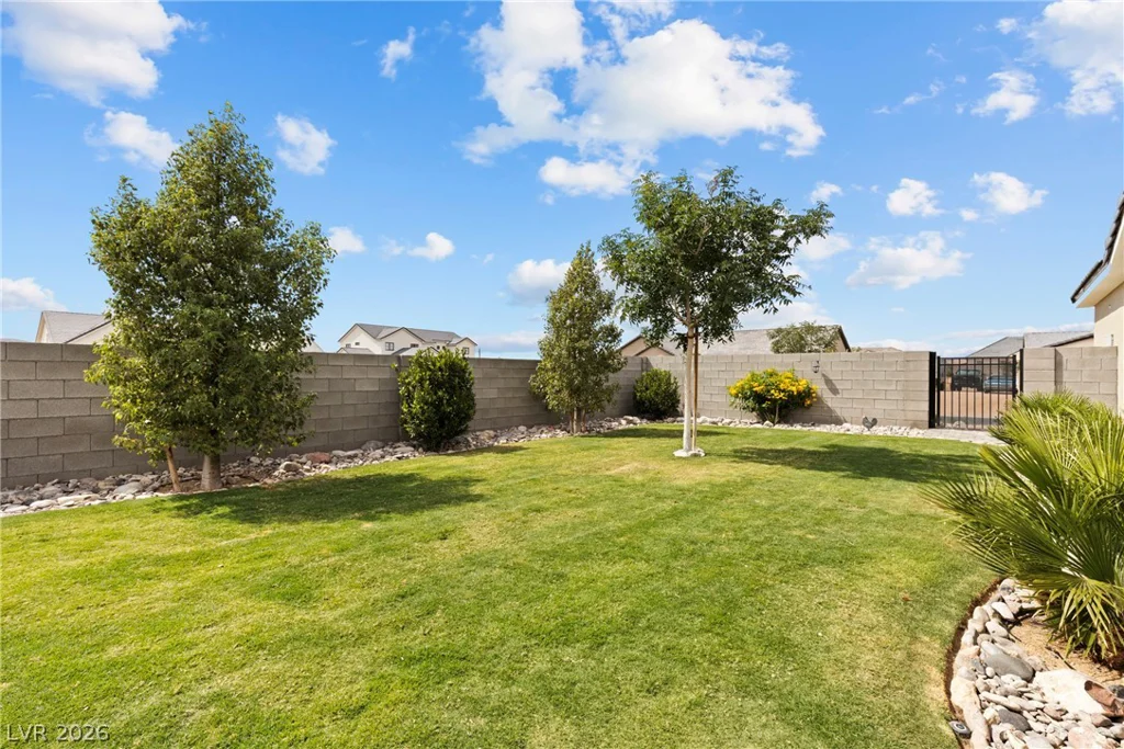 1583 Mazuma, Logandale, NV 89021