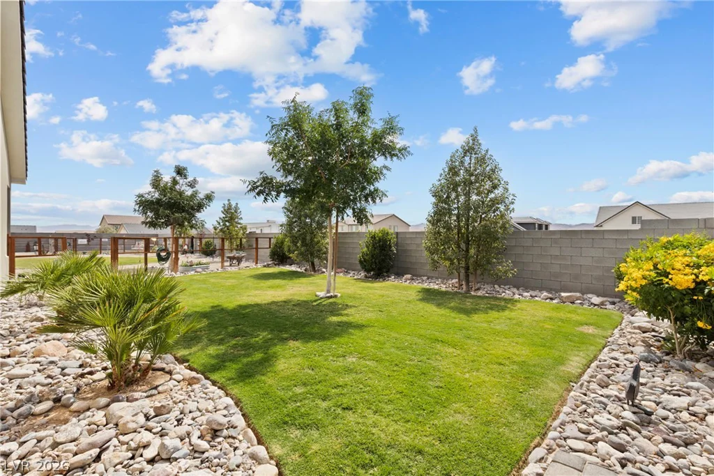 1583 Mazuma, Logandale, NV 89021
