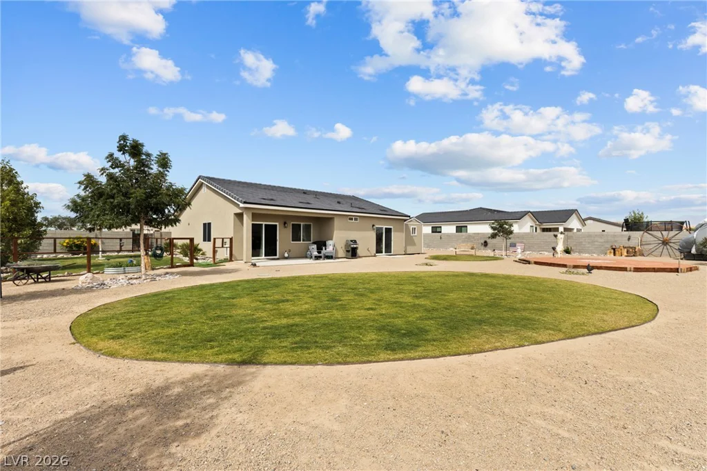1583 Mazuma, Logandale, NV 89021