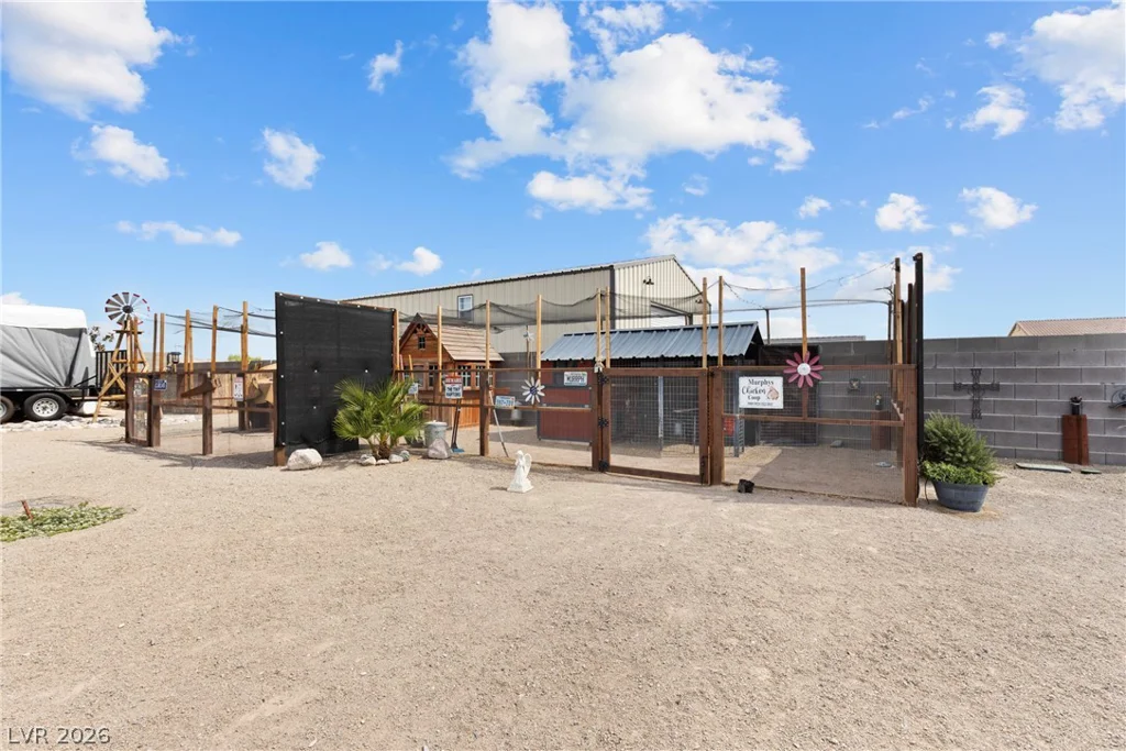 1583 Mazuma, Logandale, NV 89021