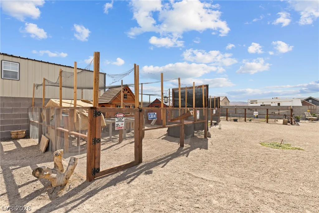 1583 Mazuma, Logandale, NV 89021