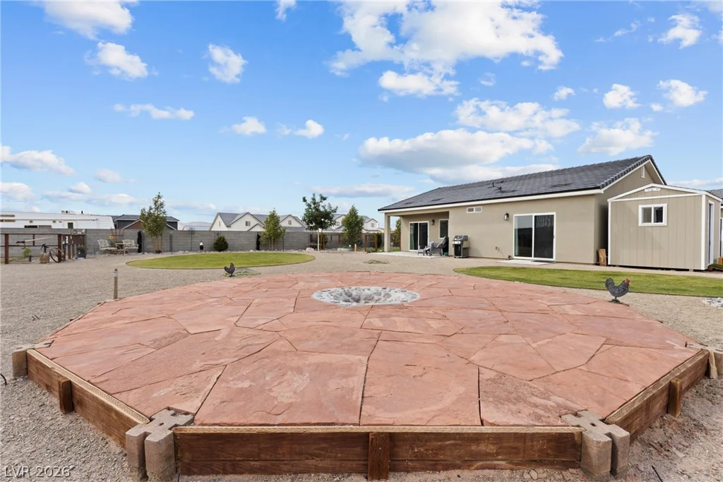 1583 Mazuma, Logandale, NV 89021