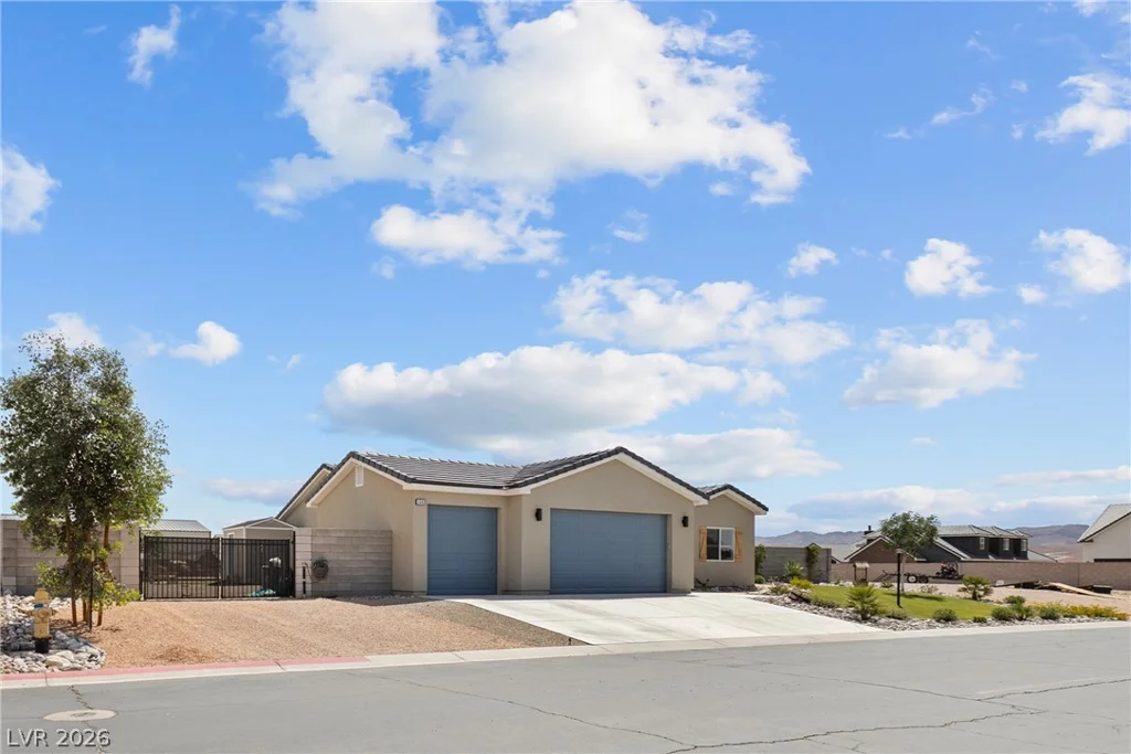 1583 Mazuma, Logandale, NV 89021
