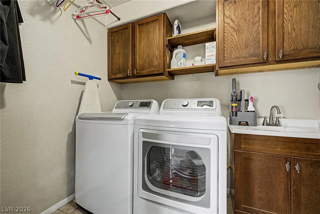 1028 Roaring River, Henderson, NV 89002