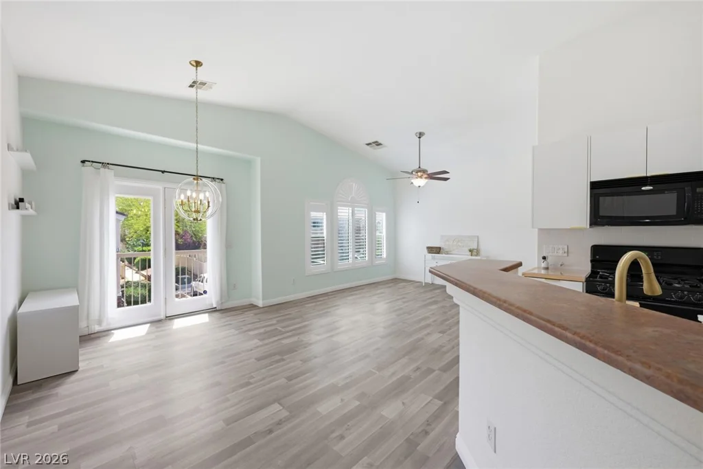 9116 Bushy Tail, Las Vegas, NV 89149