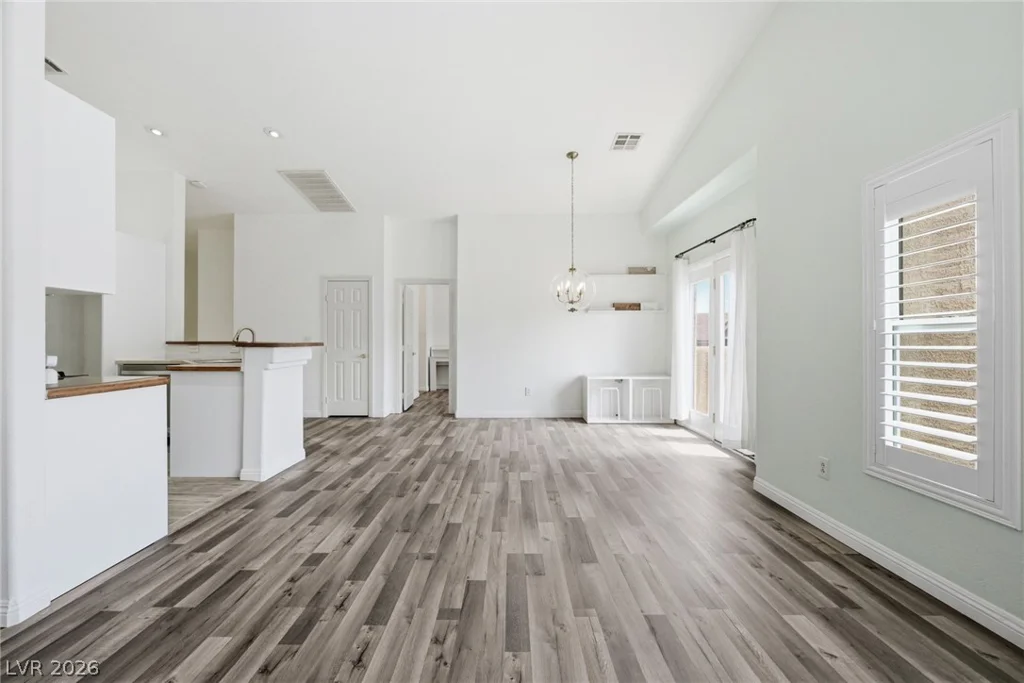 9116 Bushy Tail, Las Vegas, NV 89149