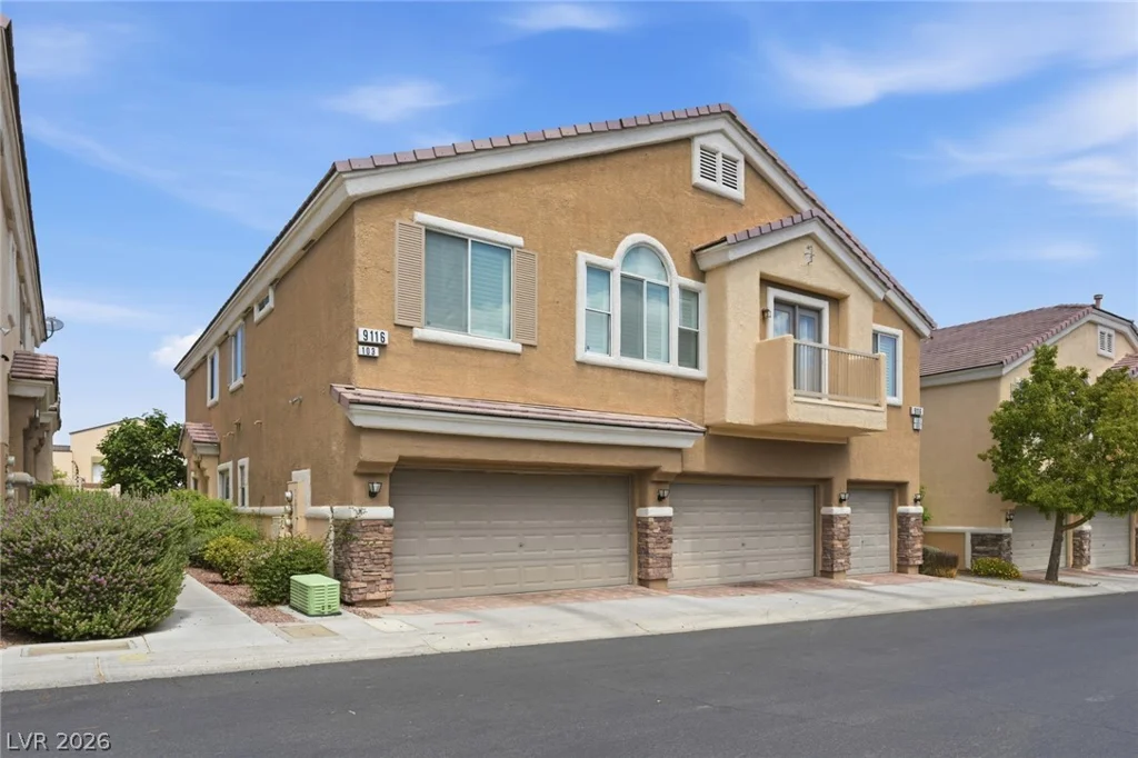 9116 Bushy Tail, Las Vegas, NV 89149