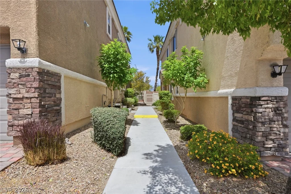 9116 Bushy Tail, Las Vegas, NV 89149