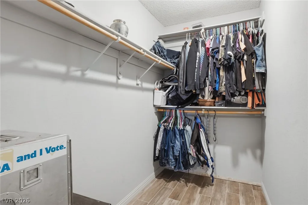 2395 Los Feliz, Las Vegas, NV 89156