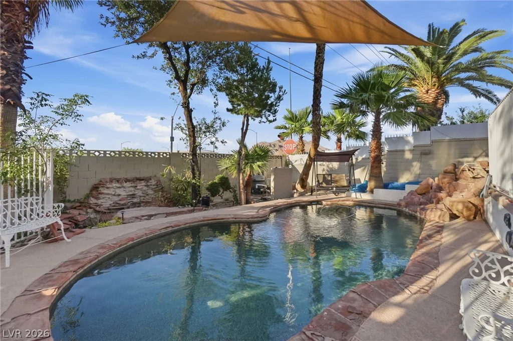 2395 Los Feliz, Las Vegas, NV 89156