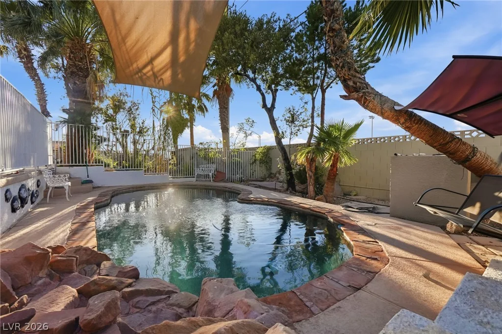 2395 Los Feliz, Las Vegas, NV 89156