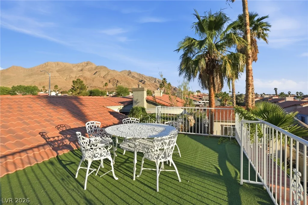 2395 Los Feliz, Las Vegas, NV 89156