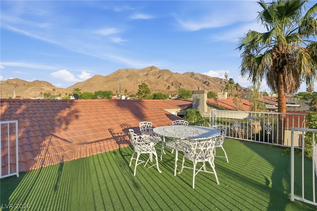 2395 Los Feliz, Las Vegas, NV 89156