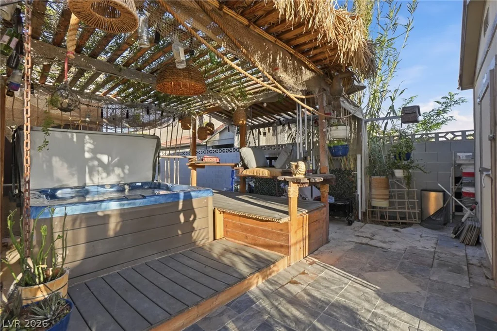 2395 Los Feliz, Las Vegas, NV 89156