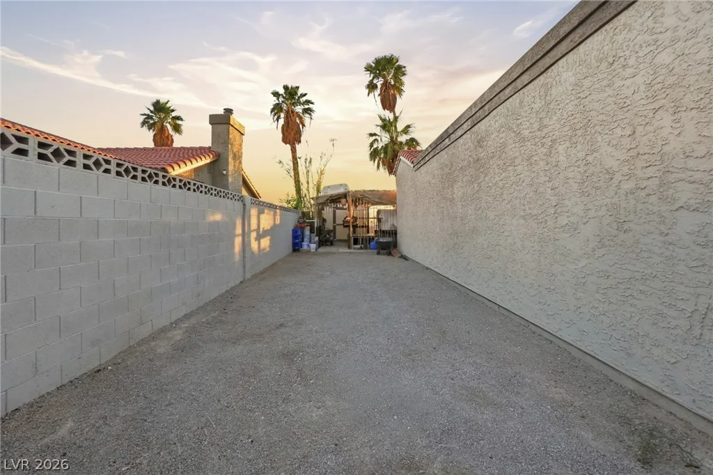 2395 Los Feliz, Las Vegas, NV 89156