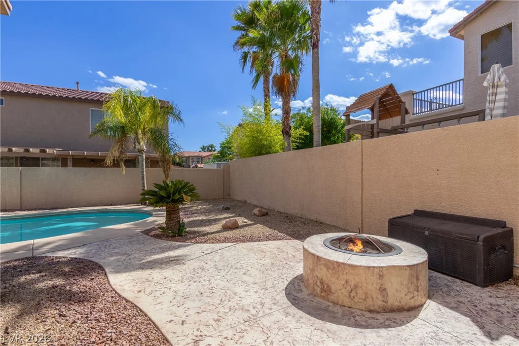 9391 Arrowhead Bluff, Las Vegas, NV 89149