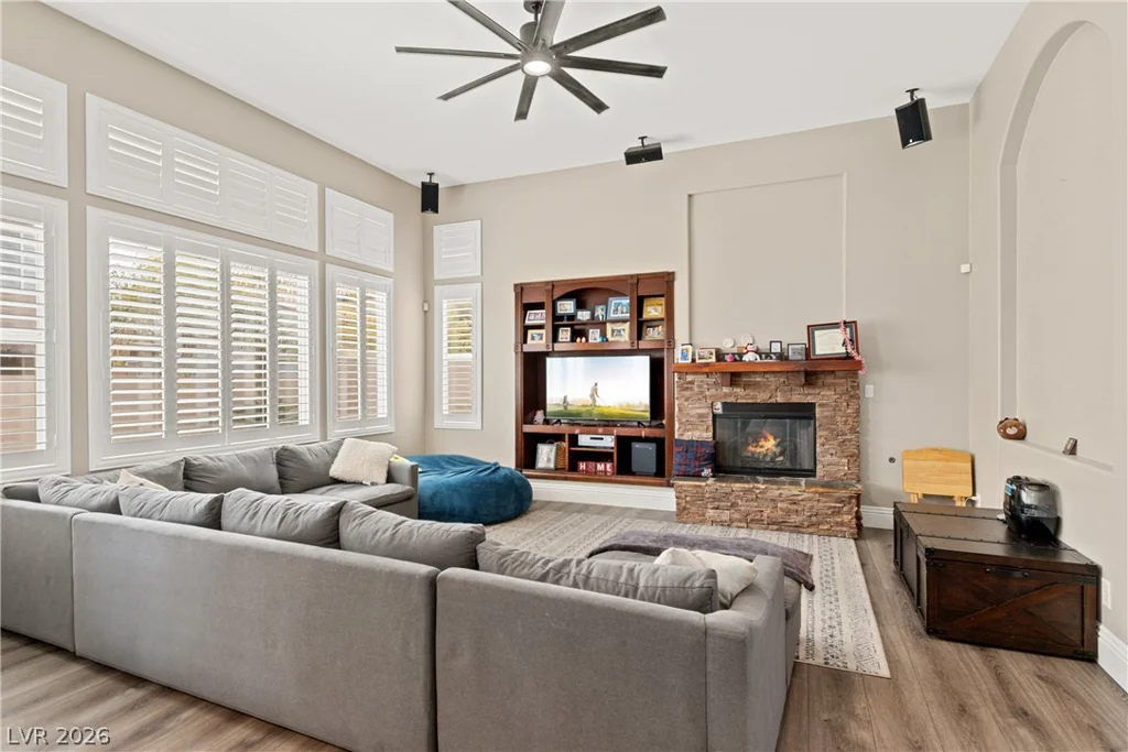 9391 Arrowhead Bluff, Las Vegas, NV 89149