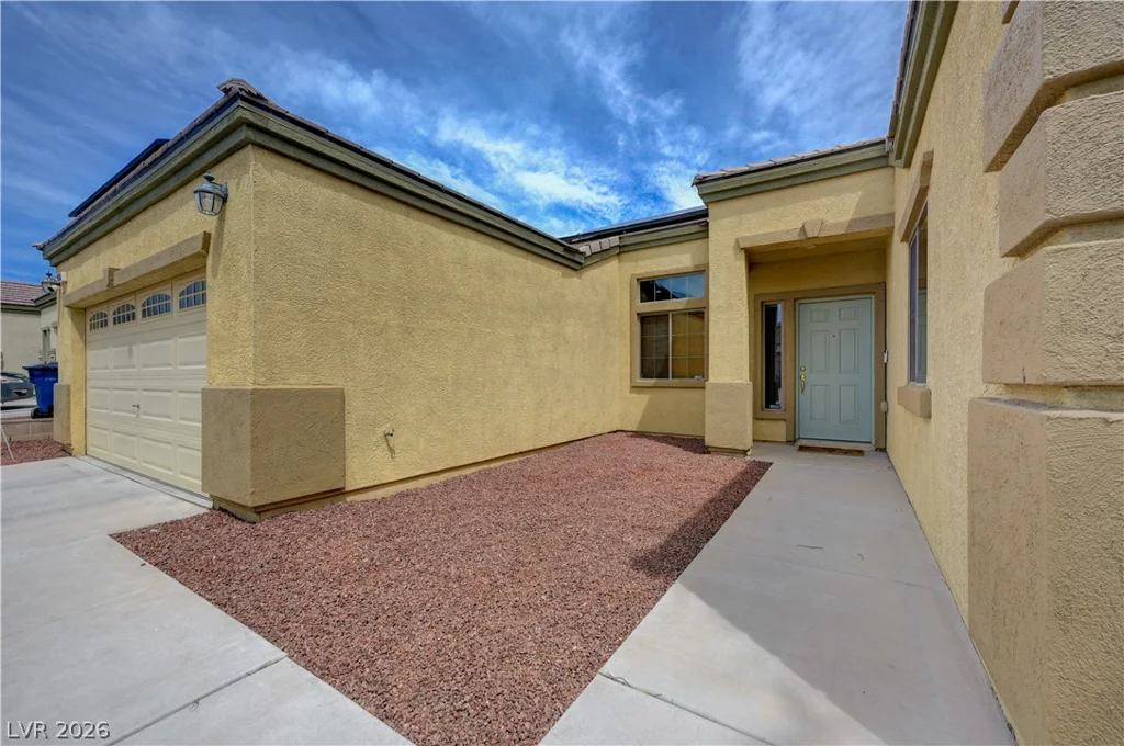 916 Kevin Baker, North Las Vegas, NV 89086