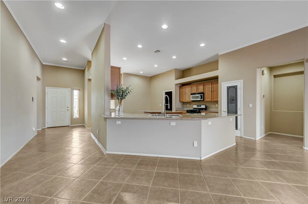 916 Kevin Baker, North Las Vegas, NV 89086