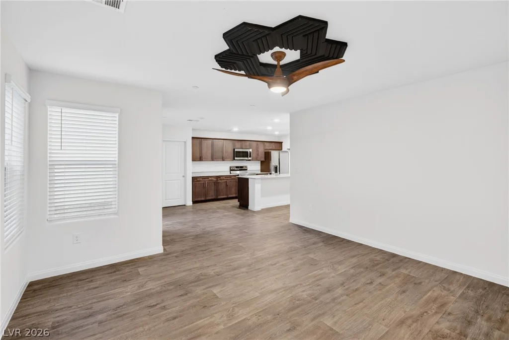 6947 Magenta Moon, North Las Vegas, NV 89086