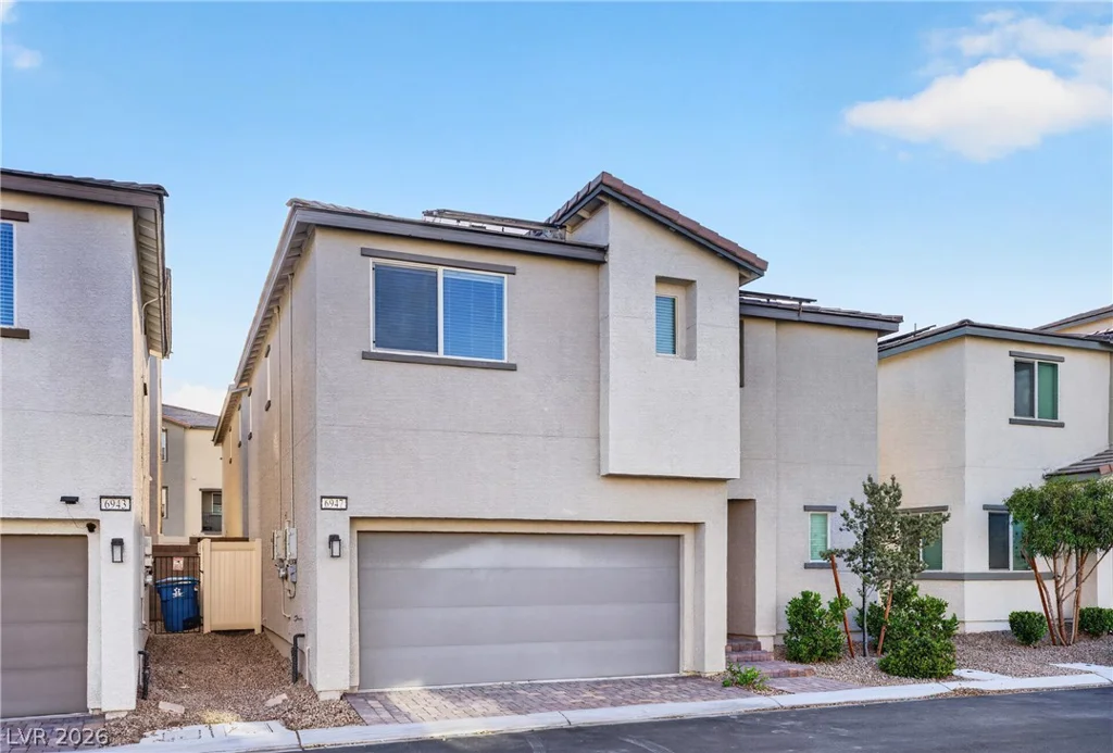 6947 Magenta Moon, North Las Vegas, NV 89086