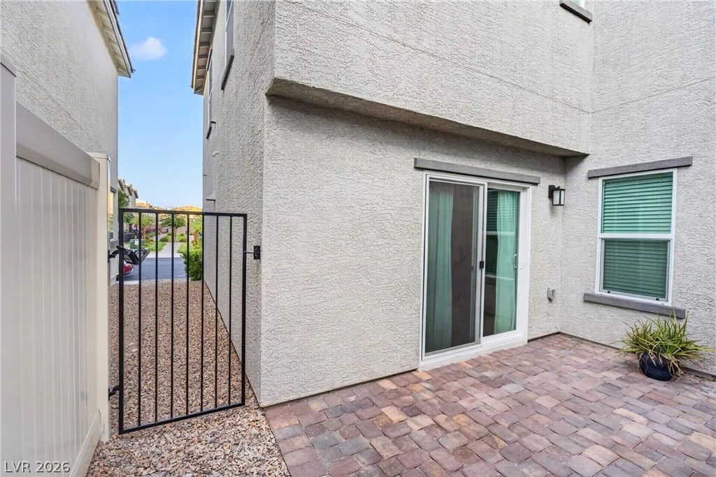 6947 Magenta Moon, North Las Vegas, NV 89086