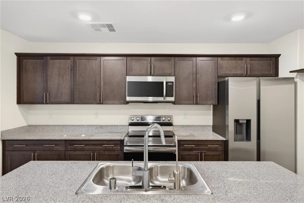 6947 Magenta Moon, North Las Vegas, NV 89086
