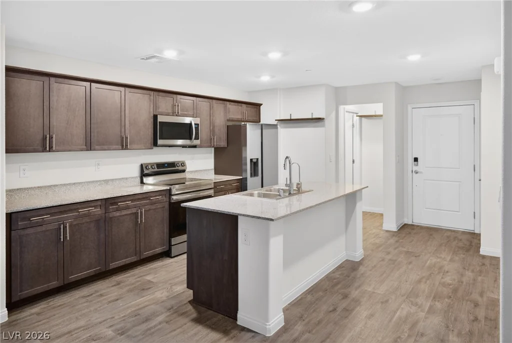 6947 Magenta Moon, North Las Vegas, NV 89086
