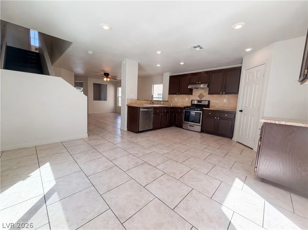 7274 Pine Barrens, Las Vegas, NV 89148