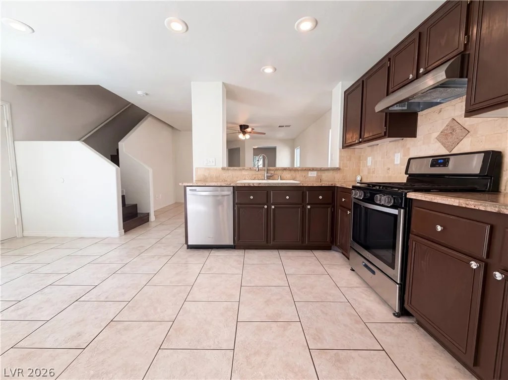 7274 Pine Barrens, Las Vegas, NV 89148