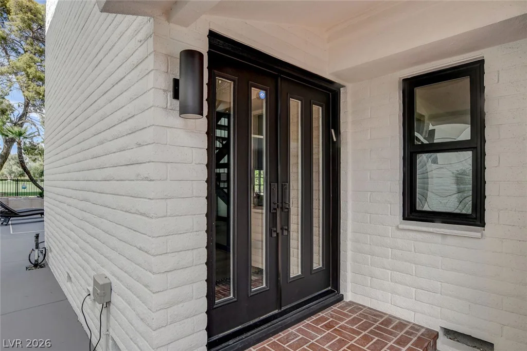 828 Vegas Valley, Las Vegas, NV 89109