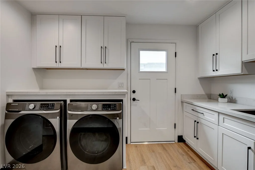 828 Vegas Valley, Las Vegas, NV 89109