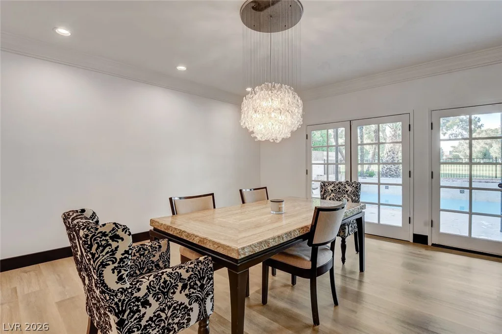 828 Vegas Valley, Las Vegas, NV 89109