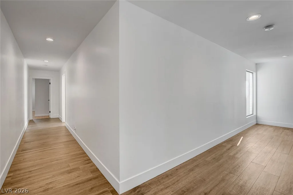 828 Vegas Valley, Las Vegas, NV 89109