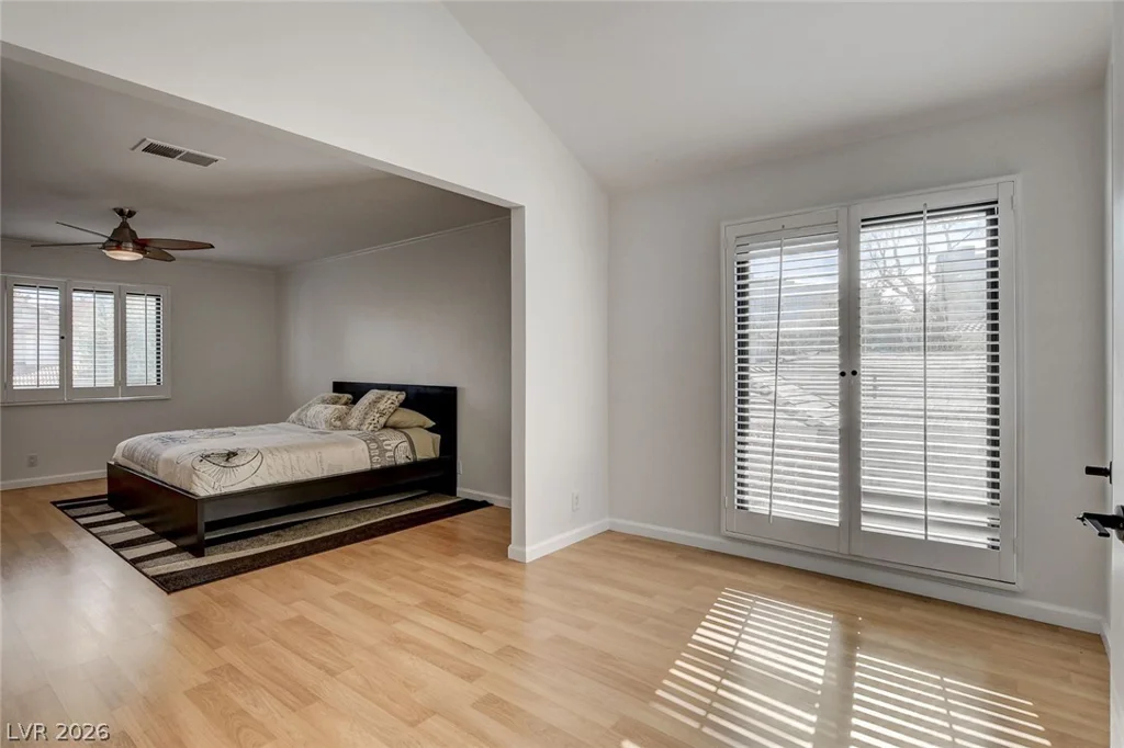 828 Vegas Valley, Las Vegas, NV 89109