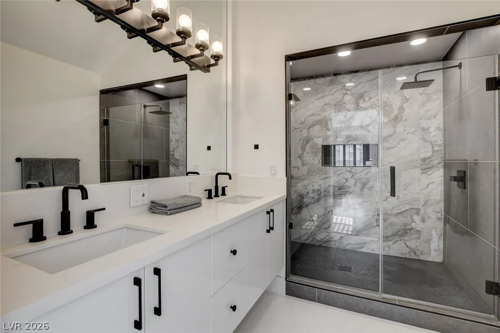 828 Vegas Valley, Las Vegas, NV 89109