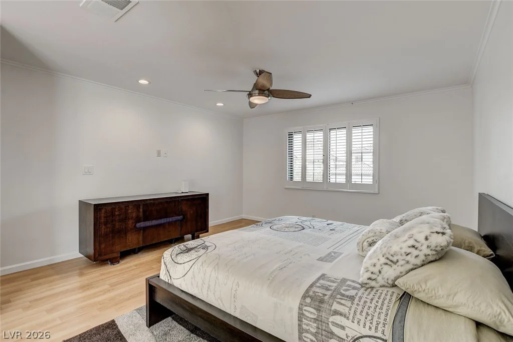 828 Vegas Valley, Las Vegas, NV 89109
