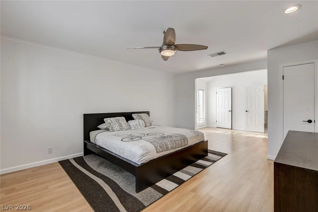 828 Vegas Valley, Las Vegas, NV 89109