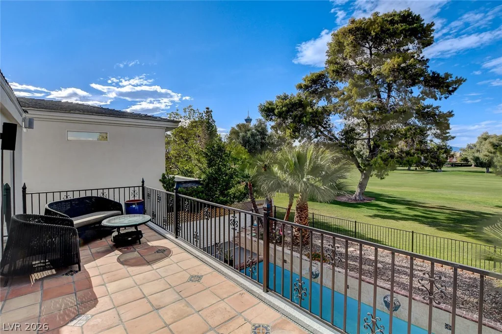 828 Vegas Valley, Las Vegas, NV 89109