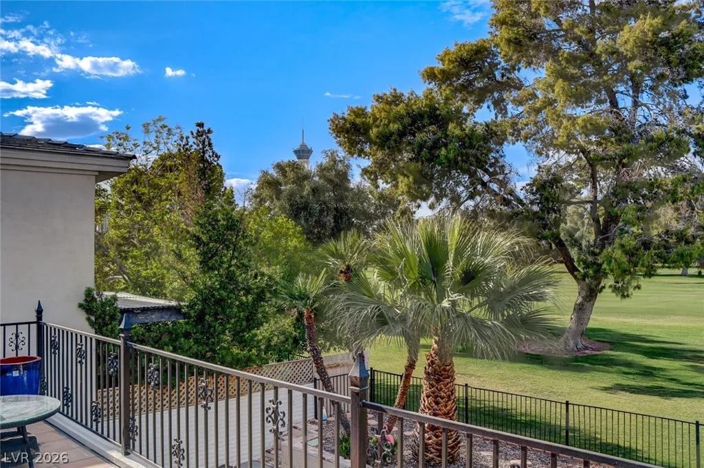 828 Vegas Valley, Las Vegas, NV 89109