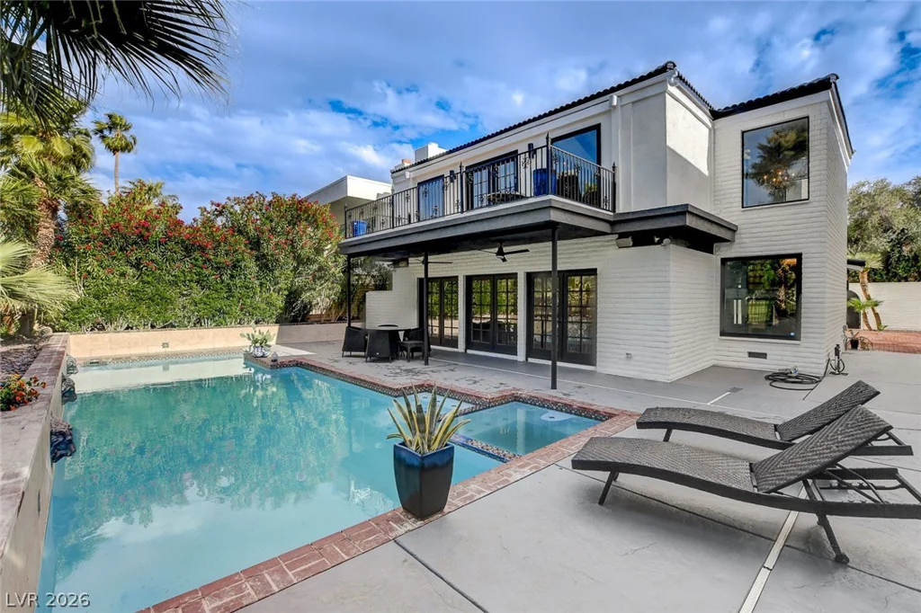 828 Vegas Valley, Las Vegas, NV 89109